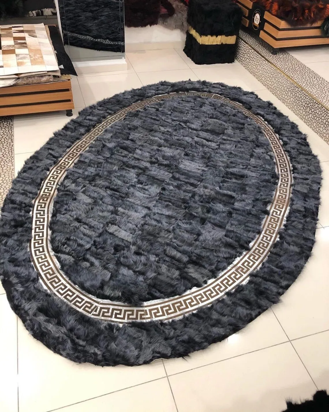 100% Natural Sheepskin Gray Bedroom Oval Rug , Handmade Patchwork Rug