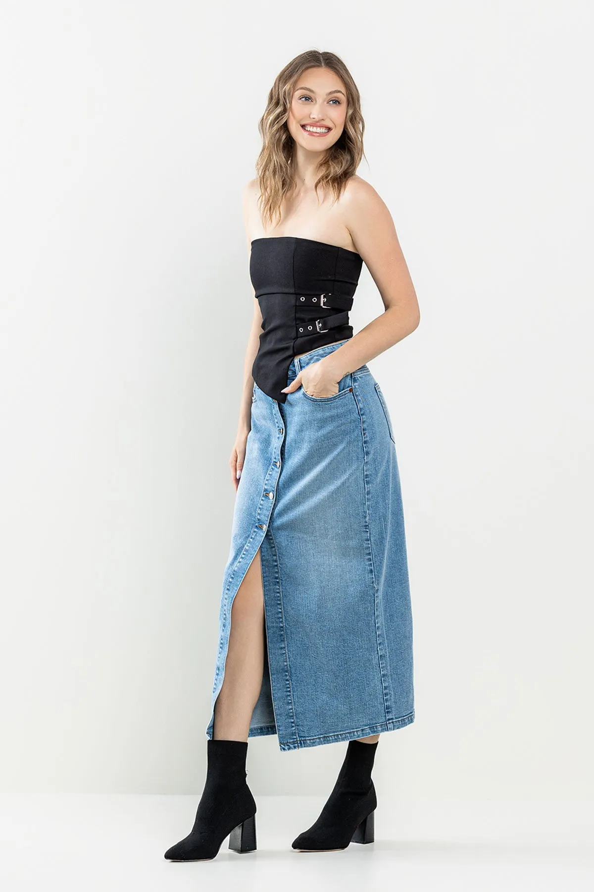 COMFORT STRETCH BUTTON-DOWN MAXI SKIRT IN MEDIUM LIGHT  / SP-S7531ML