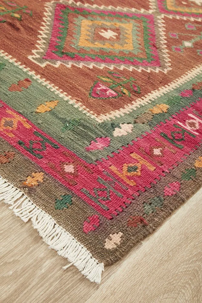 Hand Knotted Persian Kilim Ghazvin 134