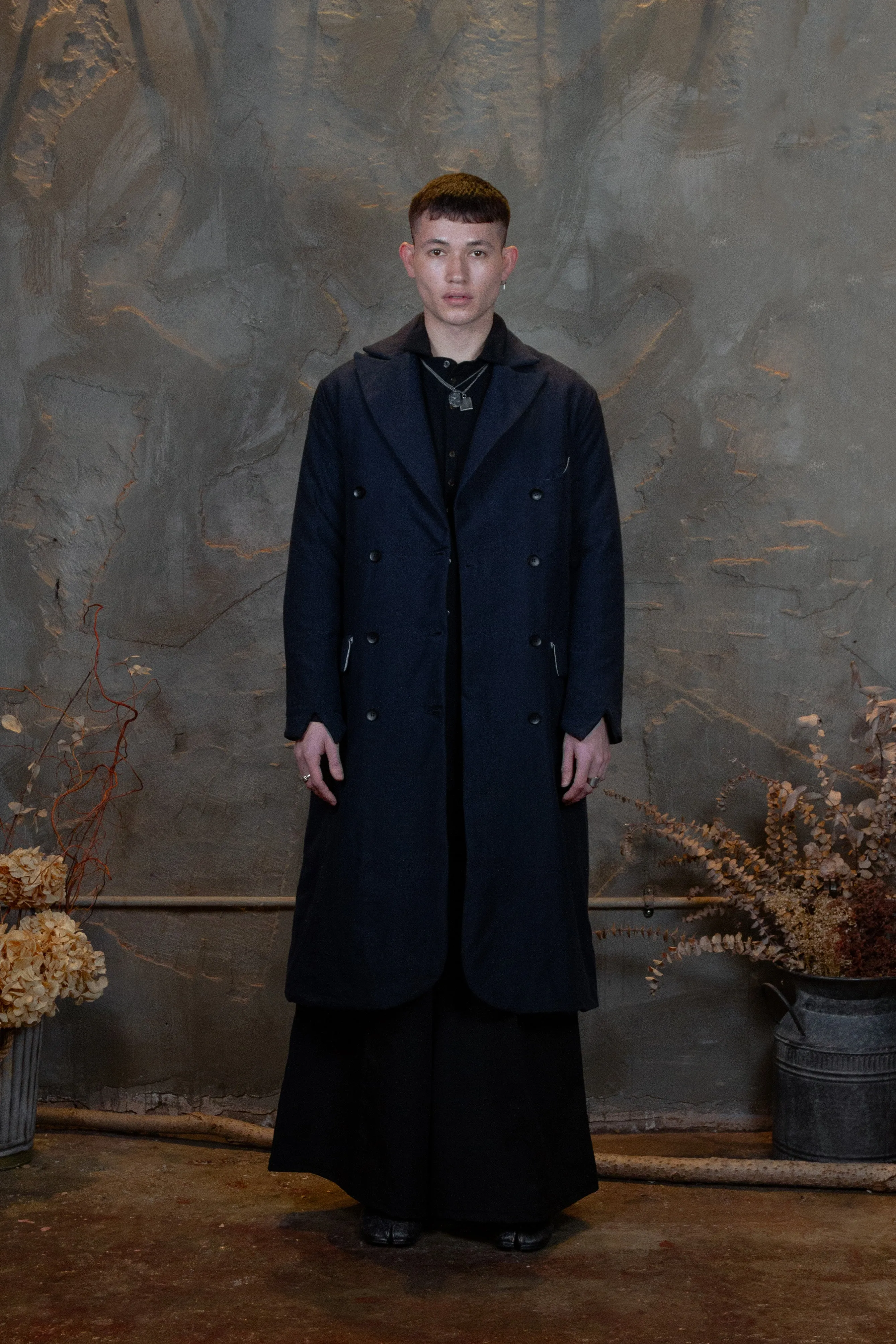 Long peak lapel coat dark navy